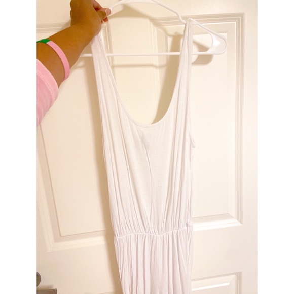 White jumpsuit - Picture 2 of 5